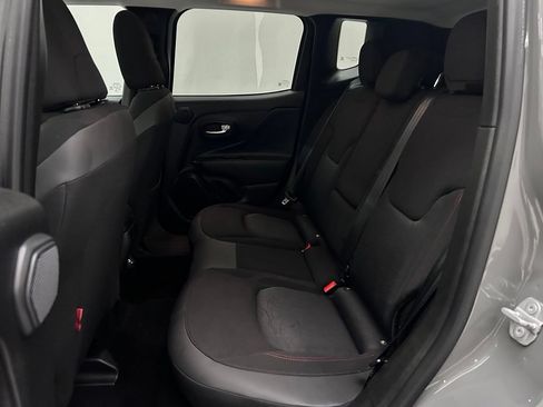Certified 2022 Jeep Renegade Trailhawk w/ Sun/Sound Group AWD/4WD image 14