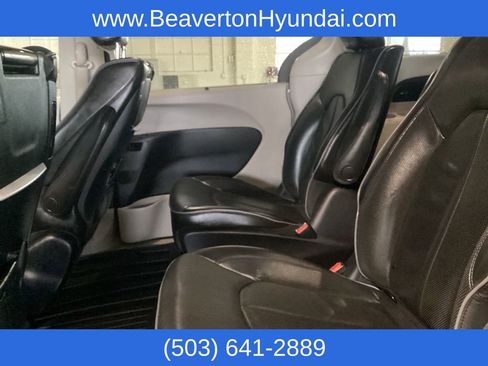 Used 2019 Chrysler Pacifica Limited w/ Advanced Safetytec Group image 13