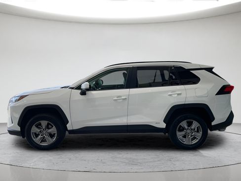 Certified 2024 Toyota RAV4 XLE AWD/4WD image 6