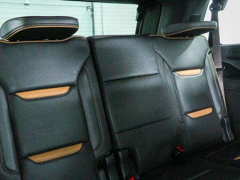 Used 2023 GMC Yukon AT4 w/ AT4 Premium Package AWD/4WD image 33