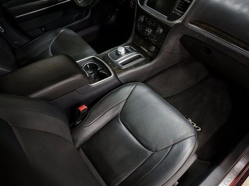Used 2015 Chrysler 300 C w/ Light Group RWD image 23