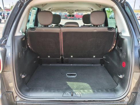 Used 2014 FIAT 500L Trekking w/ Popular Equipment Group FWD image 16