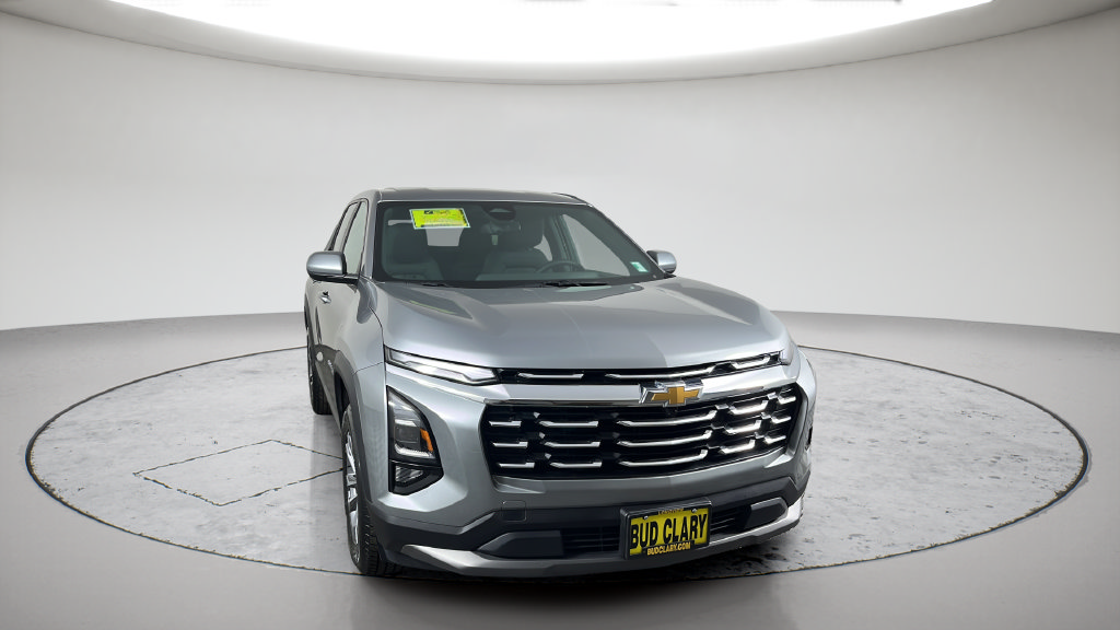 Used 2025 Chevrolet Equinox LT AWD/4WD image 4