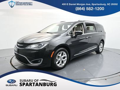 Used 2017 Chrysler Pacifica Touring-L Plus w/ Advanced Safetytec Group