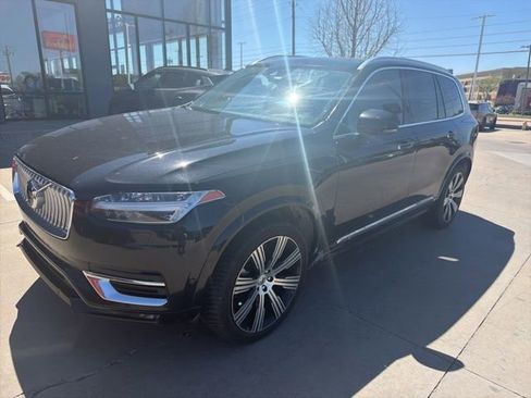 Used 2021 Volvo XC90 T6 Inscription w/ Advanced Package image 1
