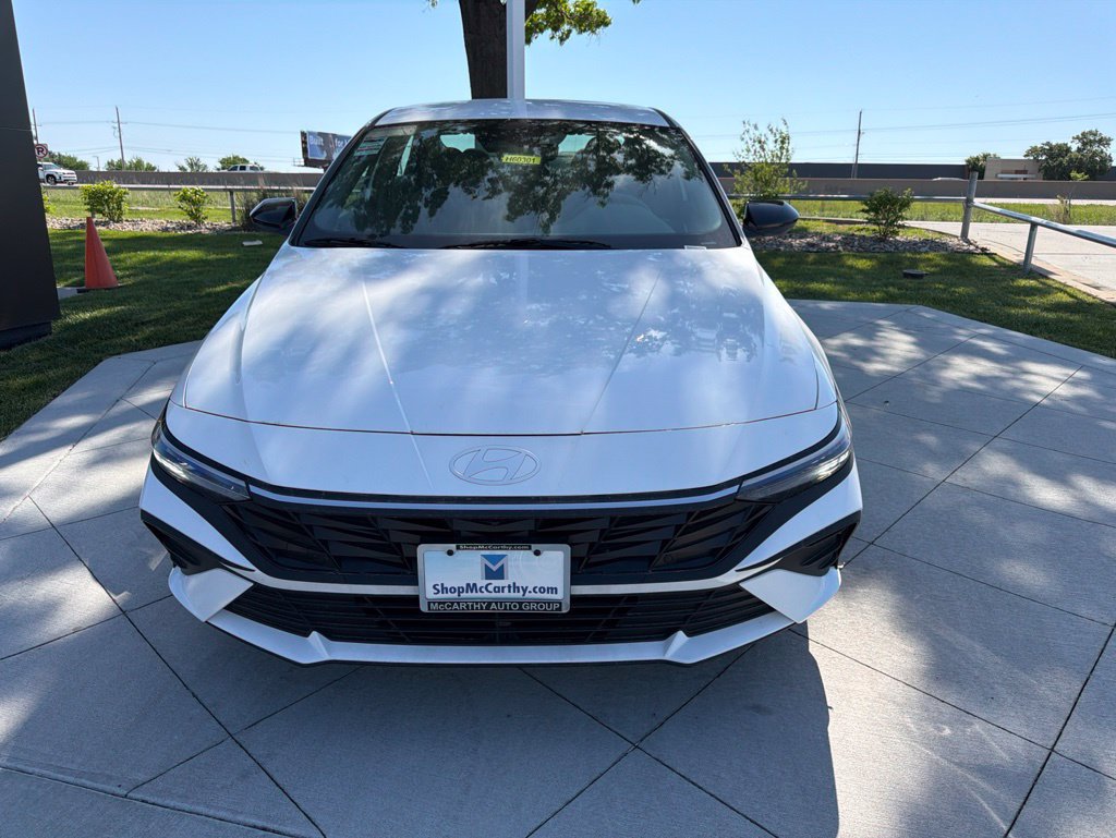 New 2025 Hyundai Elantra SEL FWD image 7