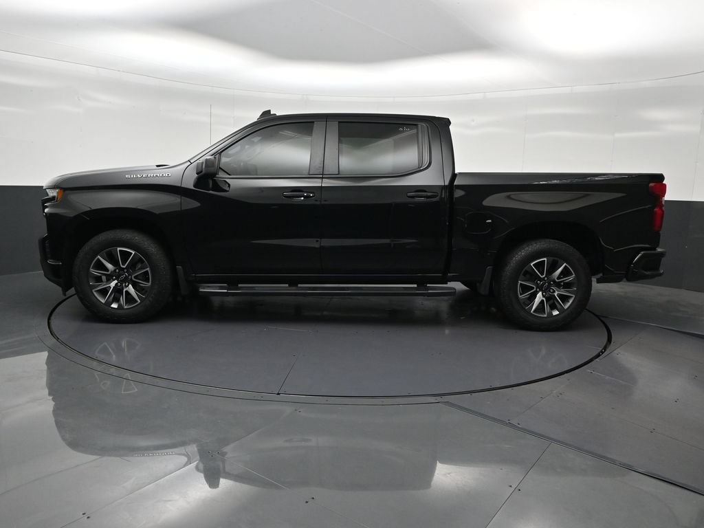 Used 2022 Chevrolet Silverado 1500 RST RWD image 2