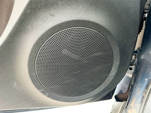 Used 2013 Nissan Juke SV image 17