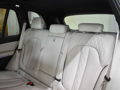 Used 2024 BMW X5 xDrive40i w/ Premium Package AWD/4WD image 29