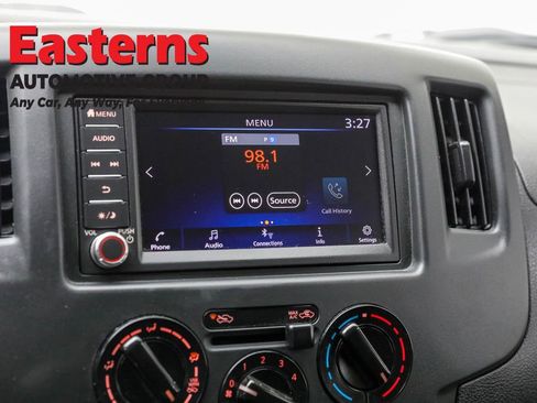 Used 2021 Nissan NV200 S image 19