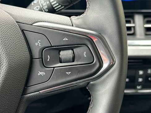 Used 2025 Chevrolet Trax LT w/ Driver Confidence Package image 37