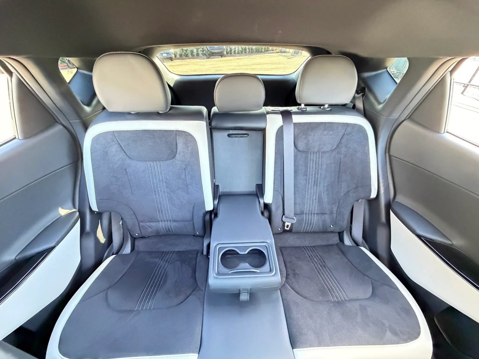 Used 2023 Kia EV6 GT-Line w/ GT-Line Suede Seat Package RWD image 32