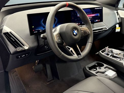 Used 2025 BMW iX M60 image 2