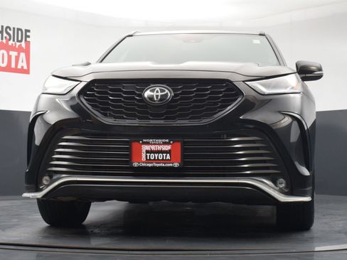 Used 2024 Toyota Highlander Limited AWD/4WD image 34