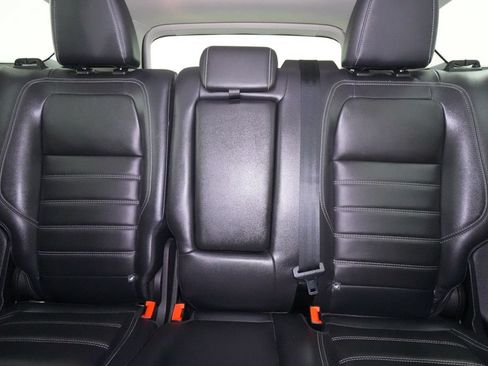 Used 2018 Ford Escape SEL AWD/4WD image 16