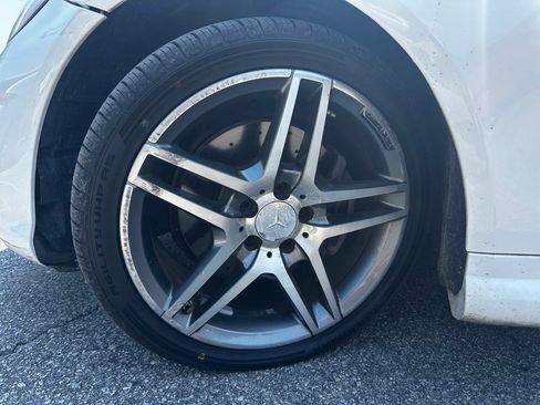 Used 2016 Mercedes-Benz E 400 4MATIC Coupe image 34