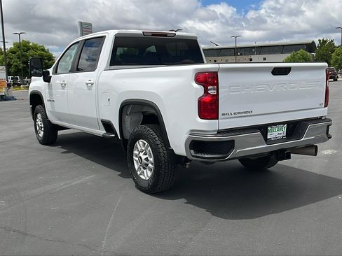 Used 2024 Chevrolet Silverado 2500 LT w/ Convenience Package AWD/4WD image 5