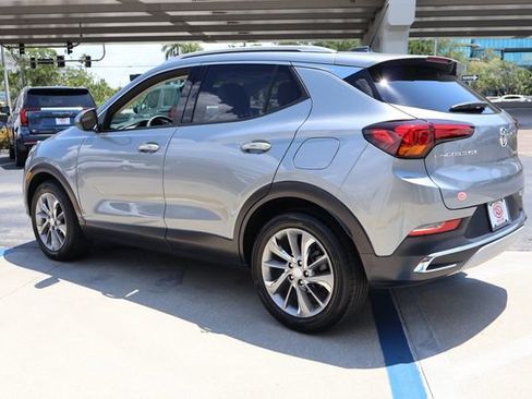 Used 2023 Buick Encore GX Essence w/ Experience Buick Package FWD image 5