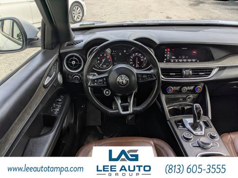 Used 2022 Alfa Romeo Stelvio Ti image 17