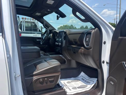 Used 2022 GMC Sierra 2500 Denali w/ Denali Ultimate Package AWD/4WD image 33