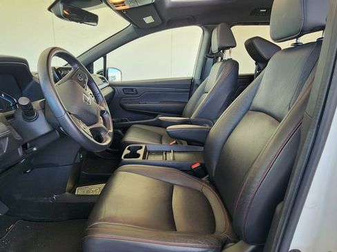 Used 2024 Honda Odyssey Sport image 16