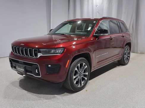 Used 2022 Jeep Grand Cherokee Overland w/ Adv Protech Group III AWD/4WD image 8