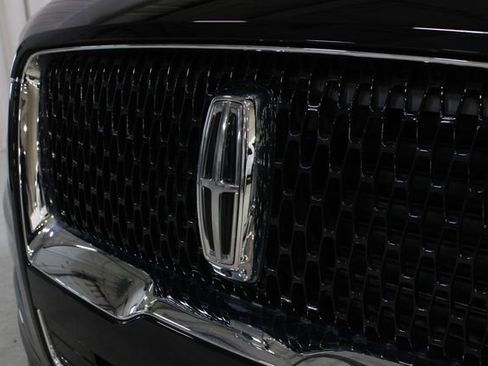 Certified 2023 Lincoln Navigator L Reserve AWD/4WD image 25