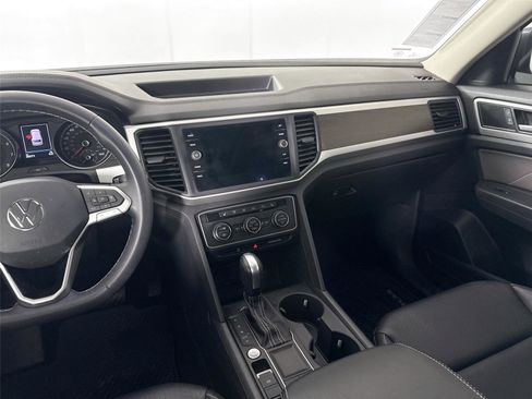 Used 2021 Volkswagen Atlas SE w/ Panoramic Sunroof Package image 33