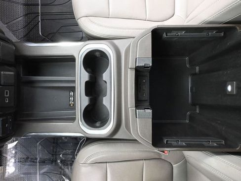 Used 2019 Chevrolet Silverado 1500 LTZ image 41