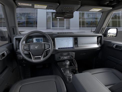 New 2025 Ford Bronco Badlands image 9