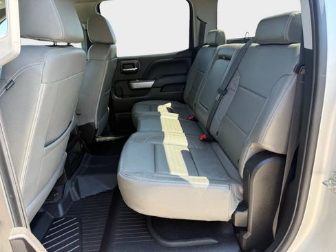 Used 2018 Chevrolet Silverado 1500 LT w/ All Star Edition AWD/4WD image 8