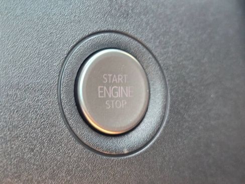 Used 2023 Volkswagen ID.4 Pro S AWD/4WD image 21