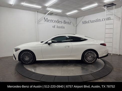 Certified 2026 Mercedes-Benz CLE 300 4MATIC Coupe image 4