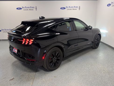 Used 2025 Ford Mustang Mach-E Premium w/ Sport Appearance Package AWD/4WD image 36