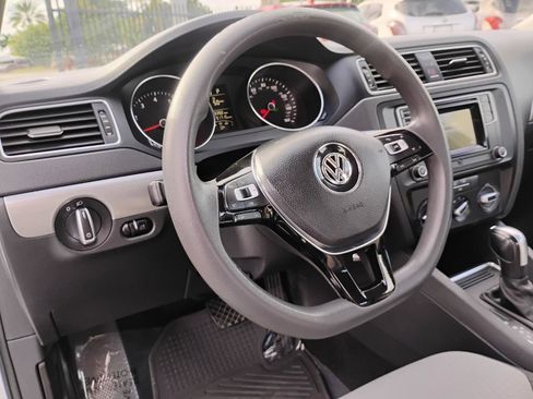 Used 2017 Volkswagen Jetta S FWD image 37