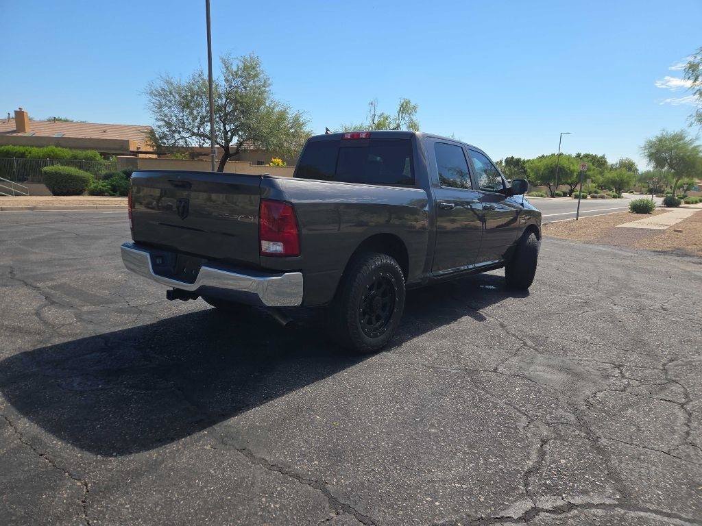 Used 2019 RAM 1500 Classic SLT w/ Luxury Group RWD image 4