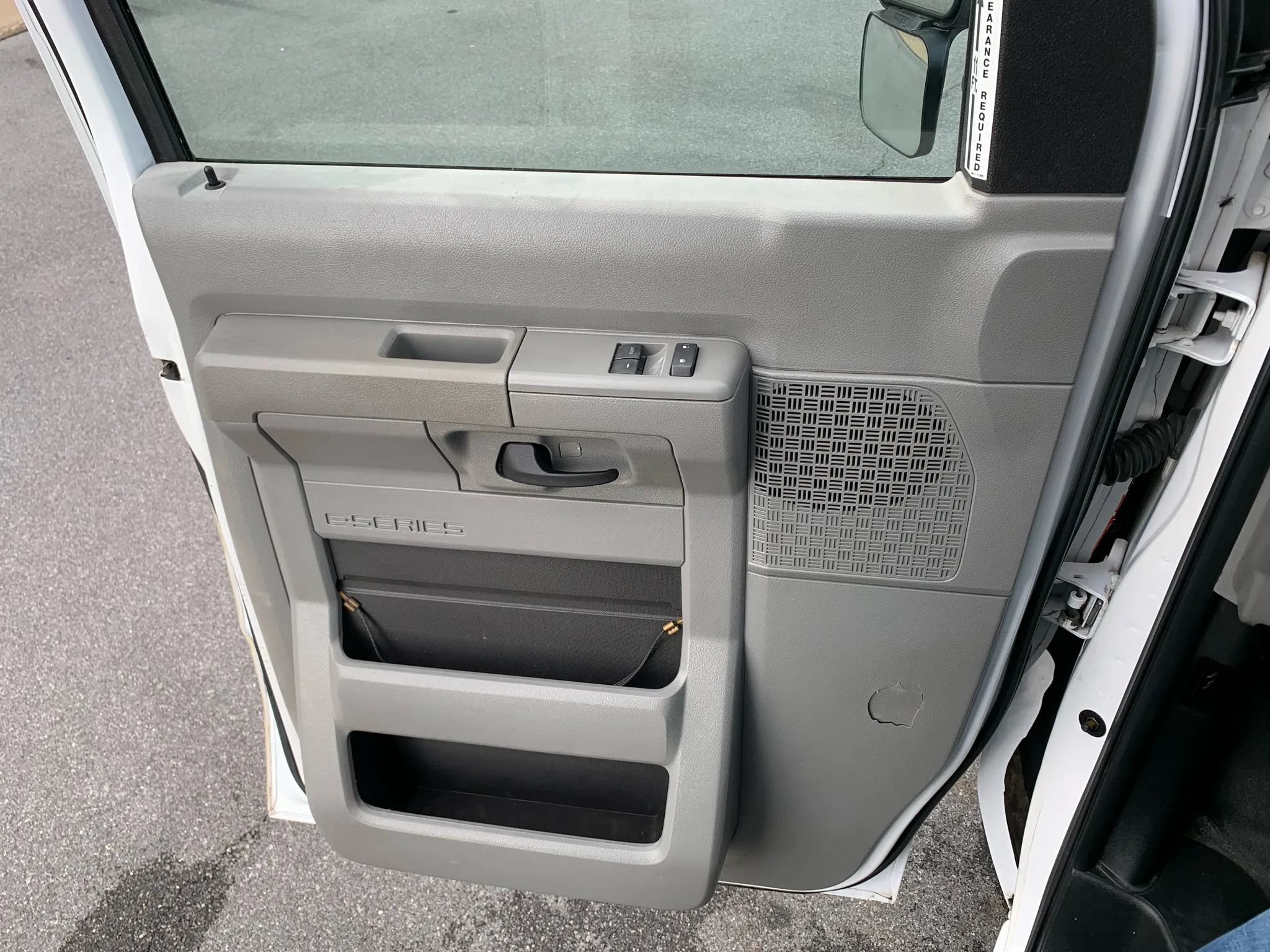 Used 2013 Ford E-450 and Econoline 450 Super Duty w/ PWR Locks & Windows Group RWD image 8