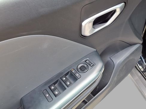 Used 2025 Kia K4 FWD image 20
