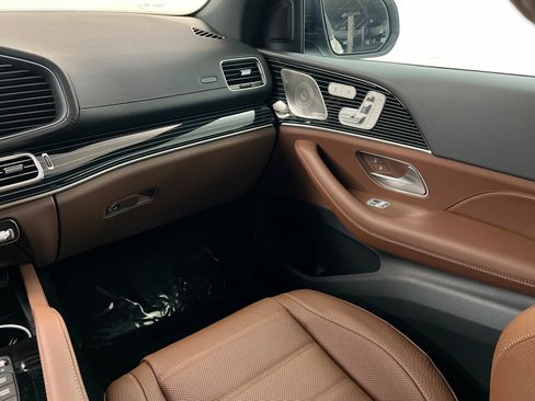 New 2026 Mercedes-Benz GLS 450 4MATIC image 10