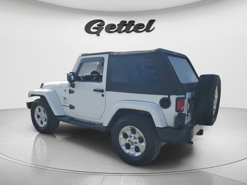 Used 2015 Jeep Wrangler Sahara w/ Dual Top Group AWD/4WD image 7
