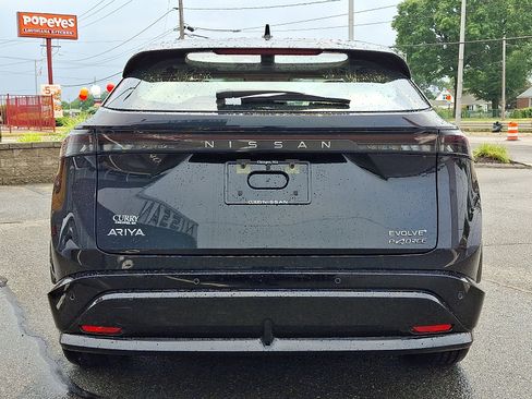 Used 2024 Nissan Ariya AWD image 6