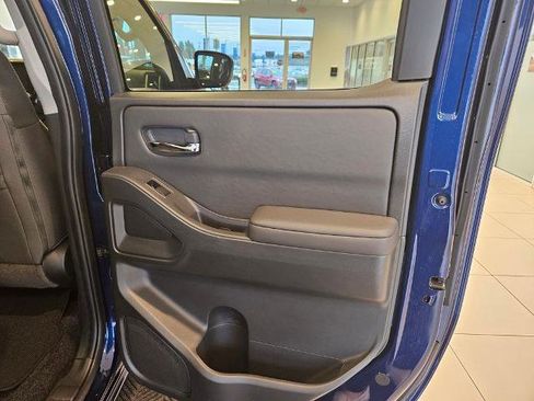 Certified 2022 Nissan Frontier SV image 29