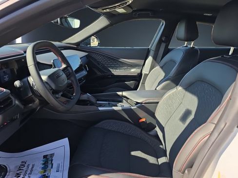 New 2026 Dodge Charger R/T AWD/4WD image 9