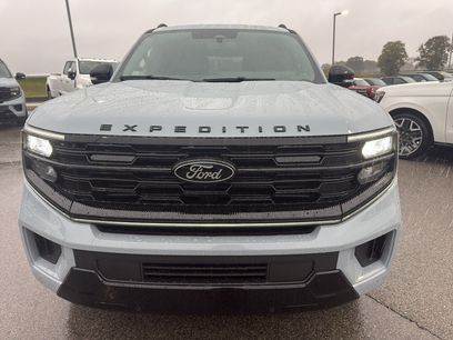 New 2025 Ford Expedition Platinum w/ Stealth Performance Package