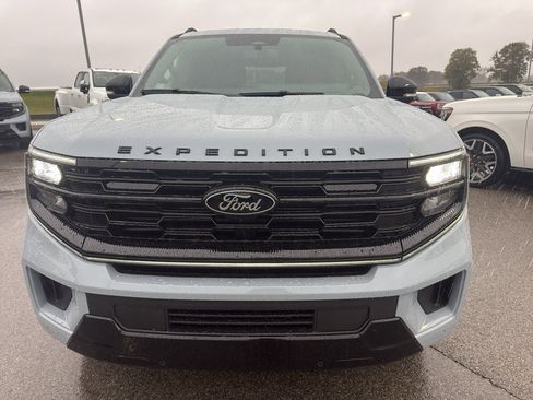 New 2025 Ford Expedition Platinum w/ Stealth Performance Package image 2