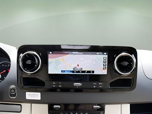 Used 2022 Mercedes-Benz Sprinter 3500 image 20