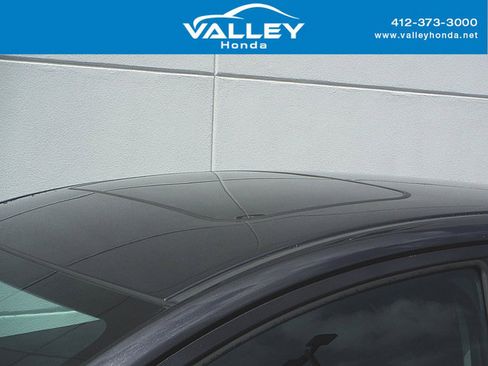 Used 2017 Honda HR-V EX image 3