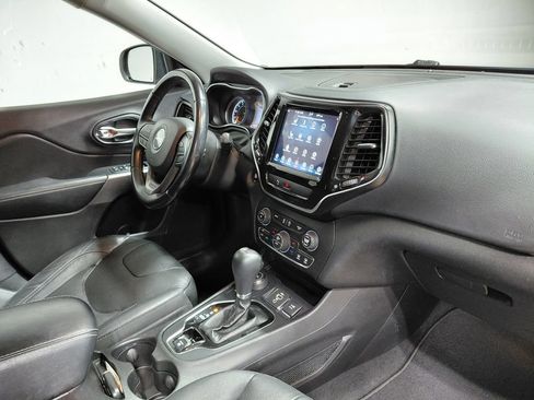 Used 2019 Jeep Cherokee Limited AWD/4WD image 24