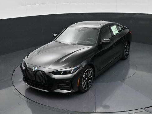 New 2026 BMW i4 eDrive40 w/ M Sport Package RWD image 17