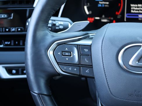 Used 2025 Lexus RX 350 Premium w/ Accessory Package (Z1) image 18